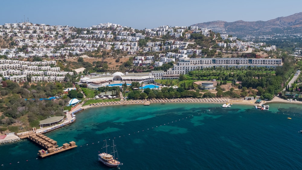Yasmin Bodrum Resort - All Inclusive — Beach in Bodrum, Mugla