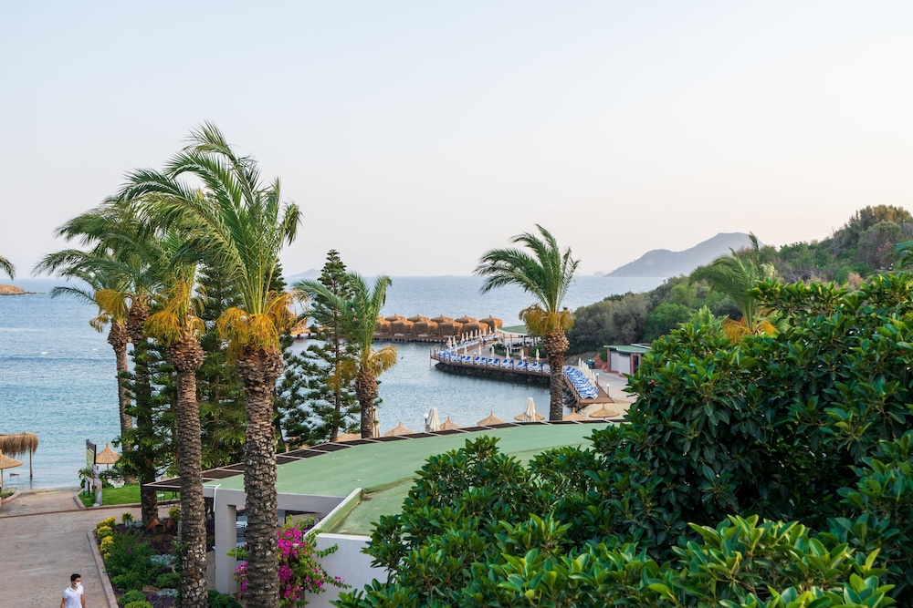 Yasmin Bodrum Resort - All Inclusive — Beach in Bodrum, Mugla