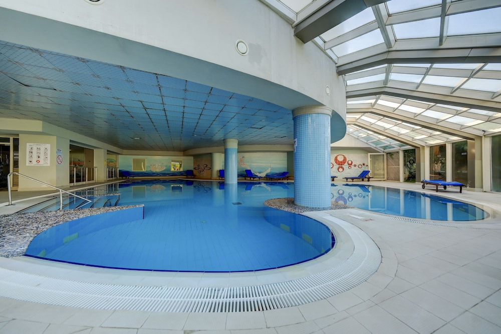 Yasmin Bodrum Resort - All Inclusive — Swimming pool in Bodrum, Mugla