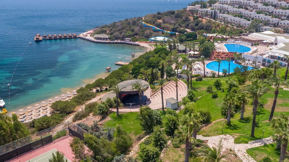 Yasmin Bodrum Resort - All Inclusive — Beach in Bodrum, Mugla