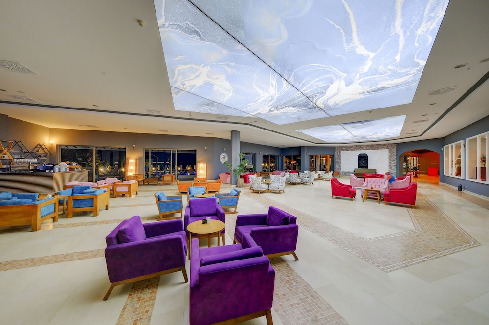 Yasmin Bodrum Resort - All Inclusive — Hotel building in Bodrum, Mugla