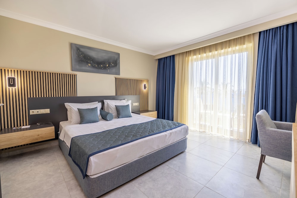Yasmin Bodrum Resort - All Inclusive — Hotel rooms in Bodrum, Mugla