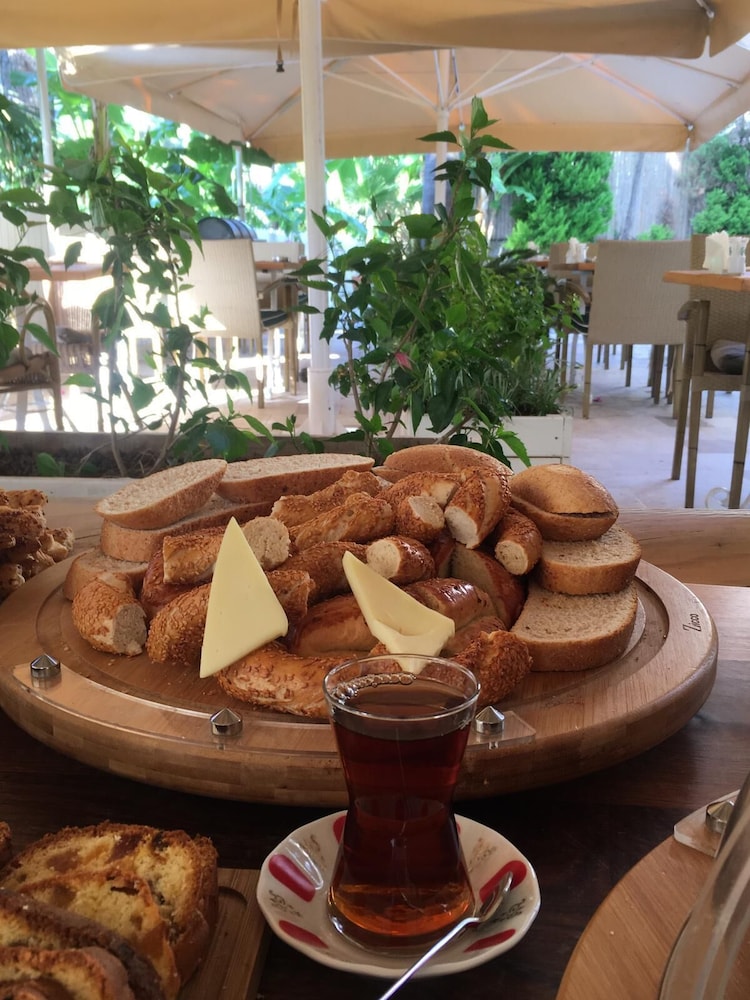 Petunya Konak - Boutique Class — Restaurant & bars in İçmeler, Mugla