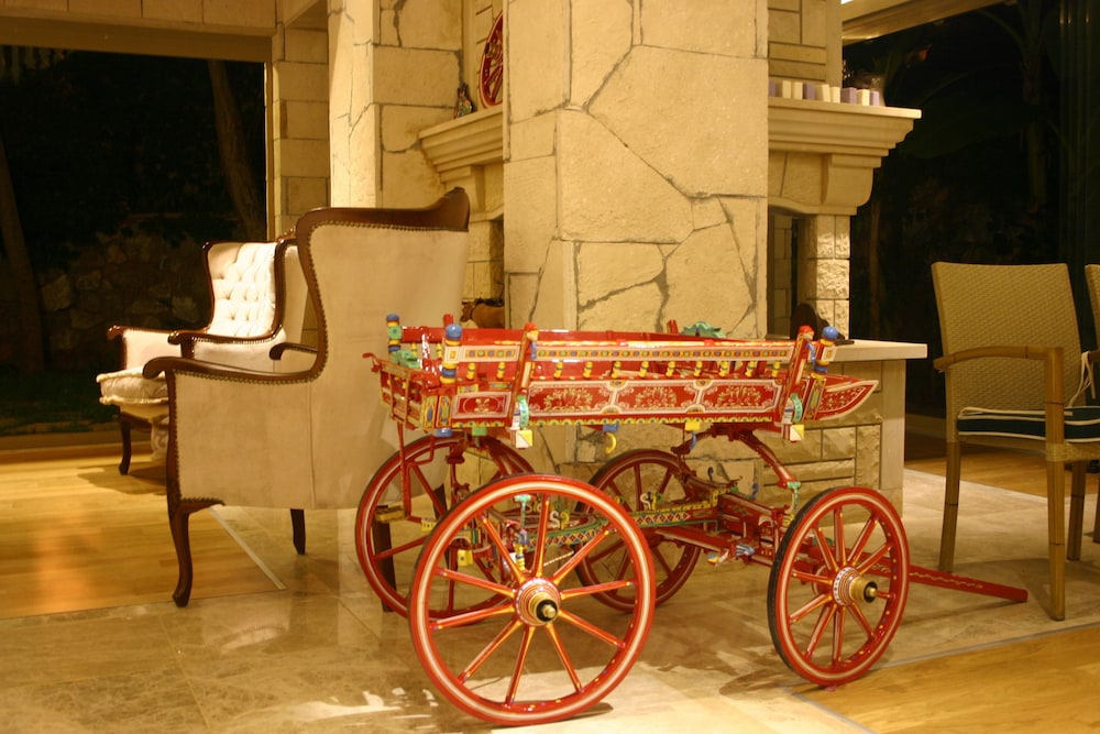 Petunya Konak - Boutique Class — Hotel building in İçmeler, Mugla