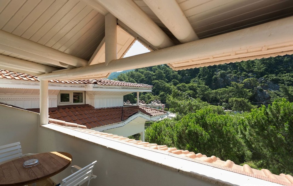 Petunya Konak - Boutique Class — Hotel building in İçmeler, Mugla