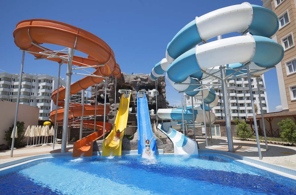 Ramada Resort by Wyndham Lara — Swimming pool in Lara