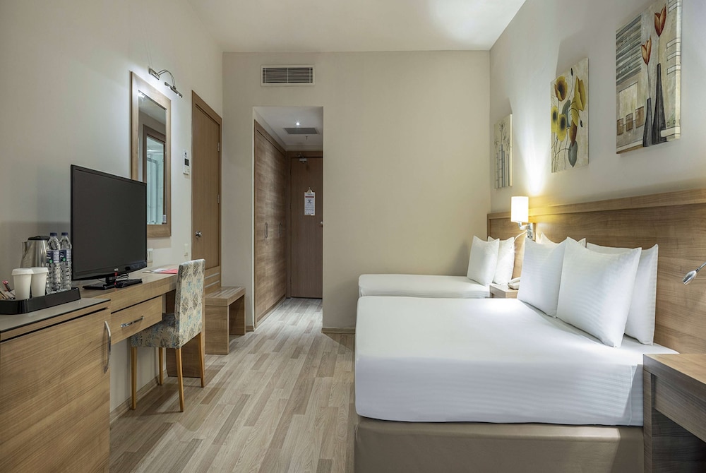 Ramada Resort by Wyndham Lara — Hotel rooms in Lara