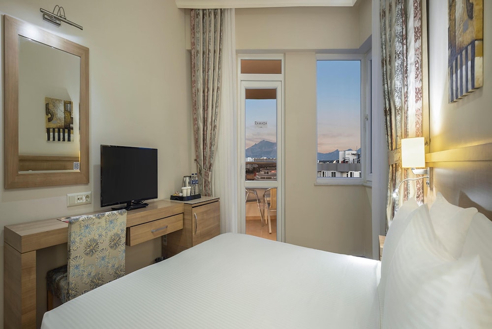 Ramada Resort by Wyndham Lara — Hotel rooms in Lara