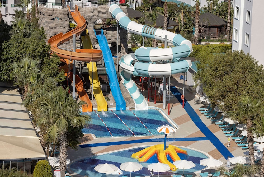 Ramada Resort by Wyndham Lara — Swimming pool in Lara