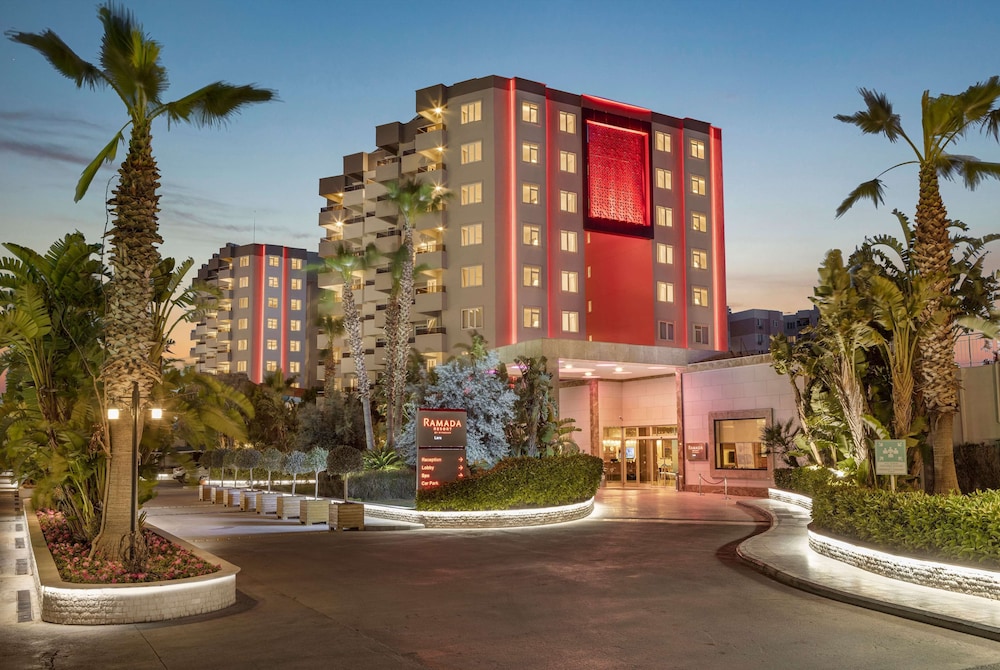Ramada Resort by Wyndham Lara — Hotel building in Lara