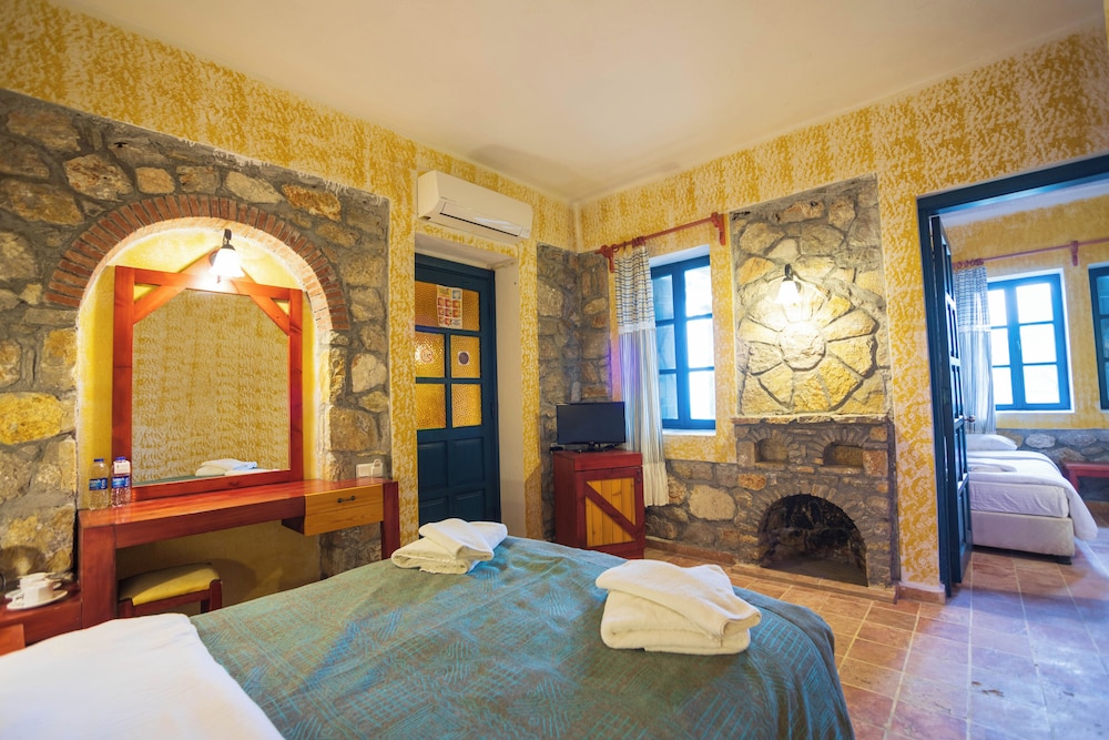 Symbola Ölüdeniz Beach Hotel — Hotel rooms in Fethiye, Mugla