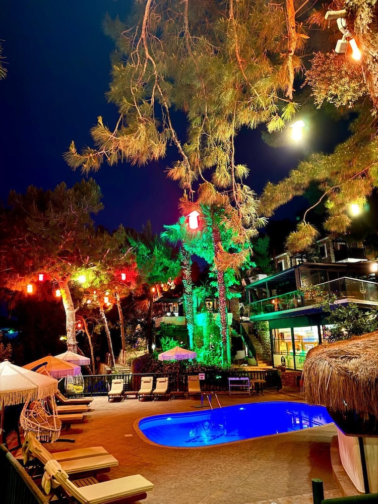 Symbola Ölüdeniz Beach Hotel — Swimming pool in Fethiye, Mugla