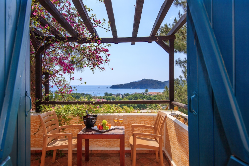 Symbola Ölüdeniz Beach Hotel — Hotel rooms in Fethiye, Mugla