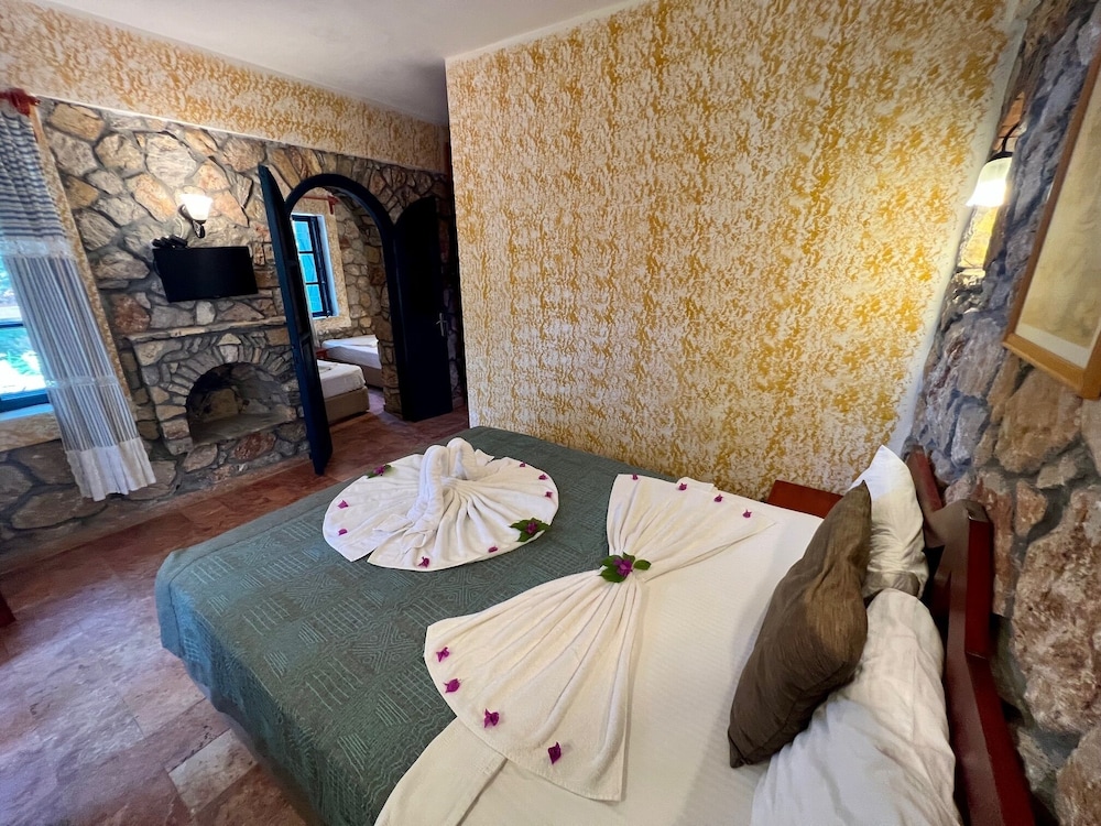 Symbola Ölüdeniz Beach Hotel — Hotel rooms in Fethiye, Mugla