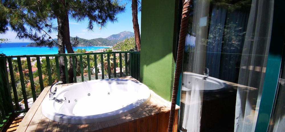 Symbola Ölüdeniz Beach Hotel — Hotel rooms in Fethiye, Mugla