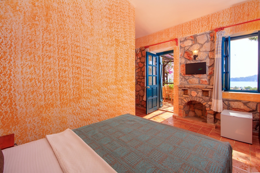 Symbola Ölüdeniz Beach Hotel — Hotel rooms in Fethiye, Mugla