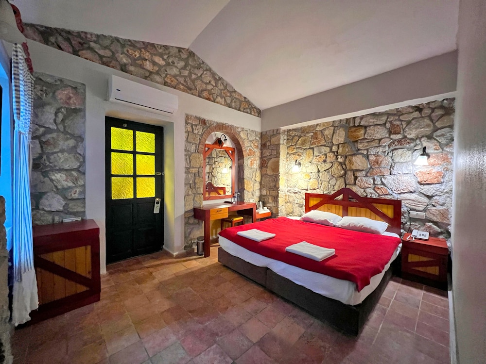 Symbola Ölüdeniz Beach Hotel — Hotel rooms in Fethiye, Mugla