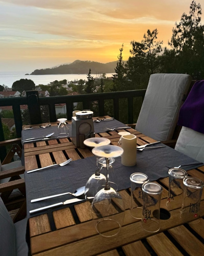 Symbola Ölüdeniz Beach Hotel — Restaurant & bars in Fethiye, Mugla