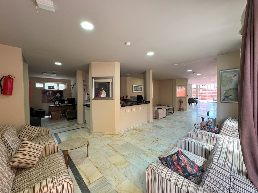 Gold Twins Boutique Hotel — Hotel rooms in Alanya