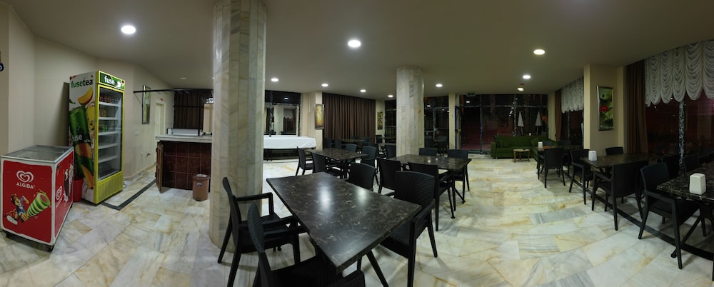Gold Twins Boutique Hotel — Restaurant & bars in Alanya