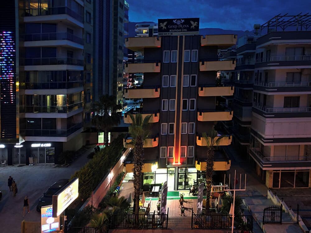 Gold Twins Boutique Hotel — Hotel building in Alanya