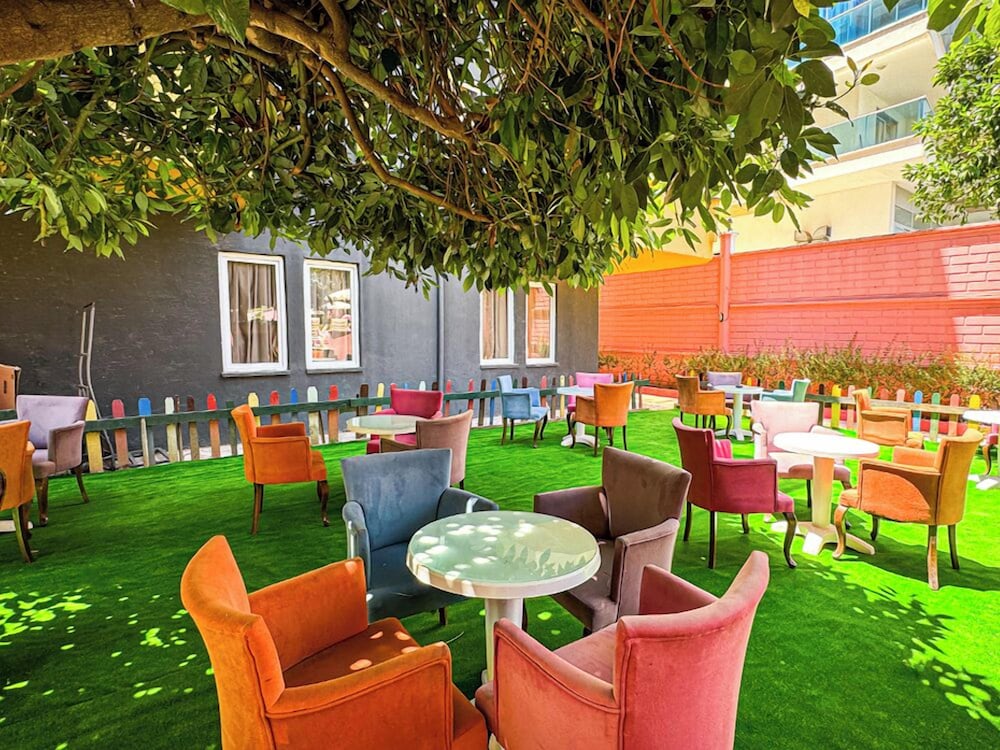 Gold Twins Boutique Hotel — Hotel building in Alanya