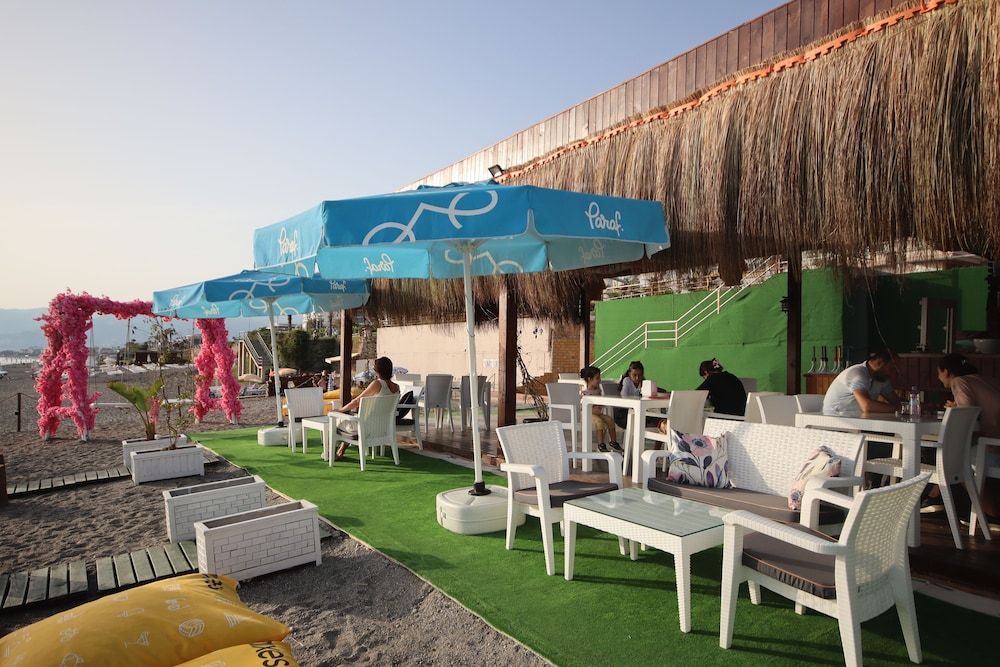 Gold Twins Boutique Hotel — Restaurant & bars in Alanya