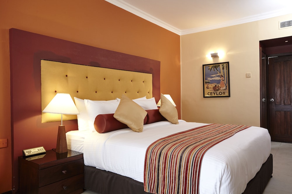 Turyaa Kalutara — Hotel rooms in Wadduwa
