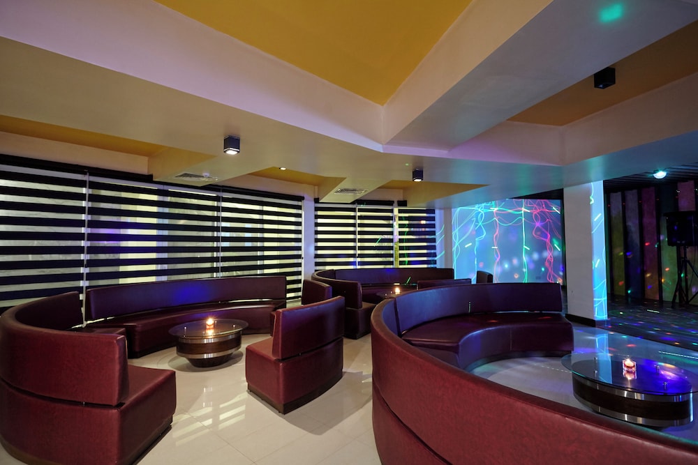 Turyaa Kalutara — Restaurant & bars in Wadduwa