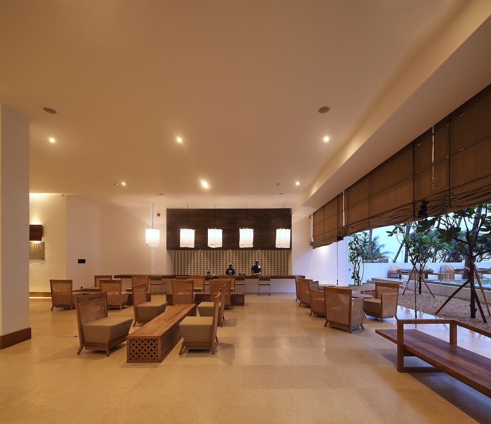 Riff Hikkaduwa — Restaurant & bars in Hikkaduwa, Southern Province