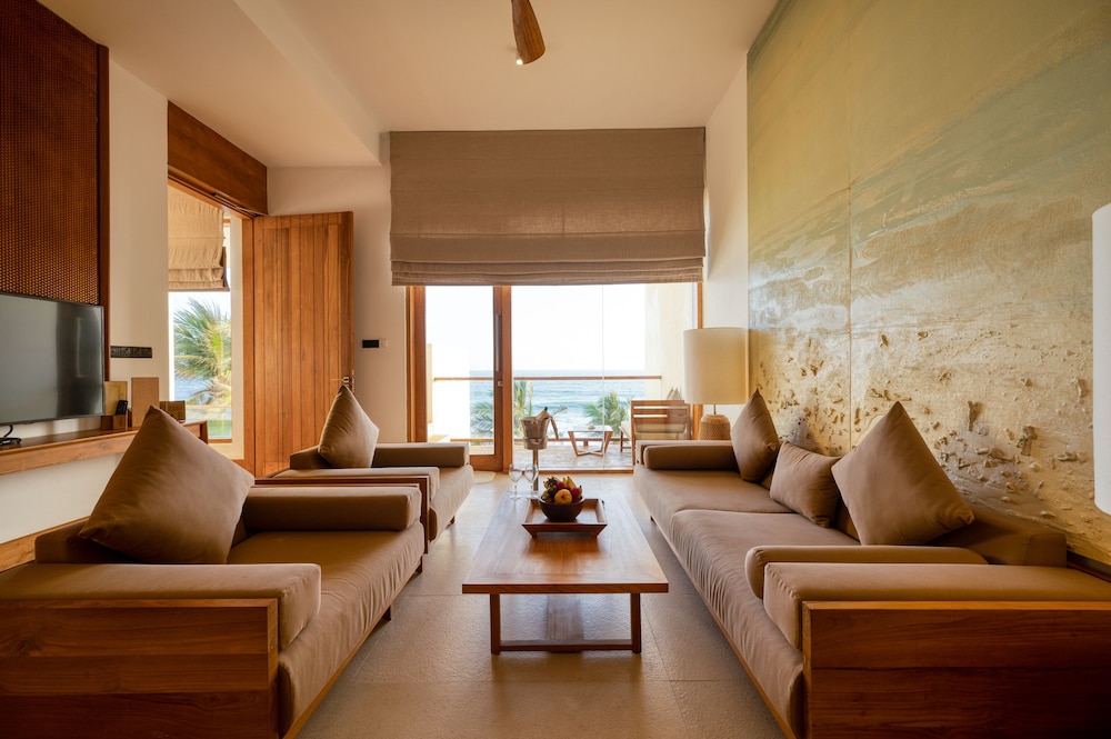 Riff Hikkaduwa — Hotel rooms in Hikkaduwa, Southern Province