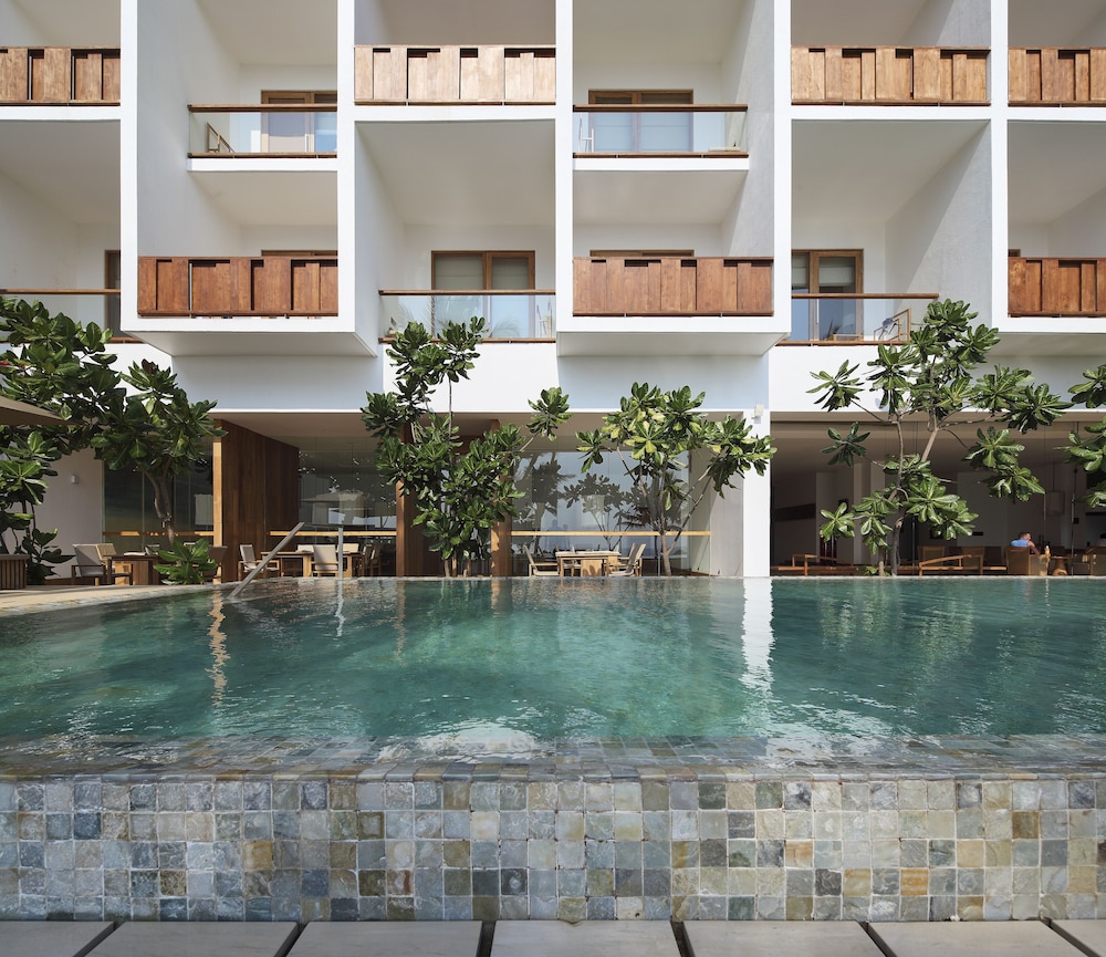 Riff Hikkaduwa — Swimming pool in Hikkaduwa, Southern Province