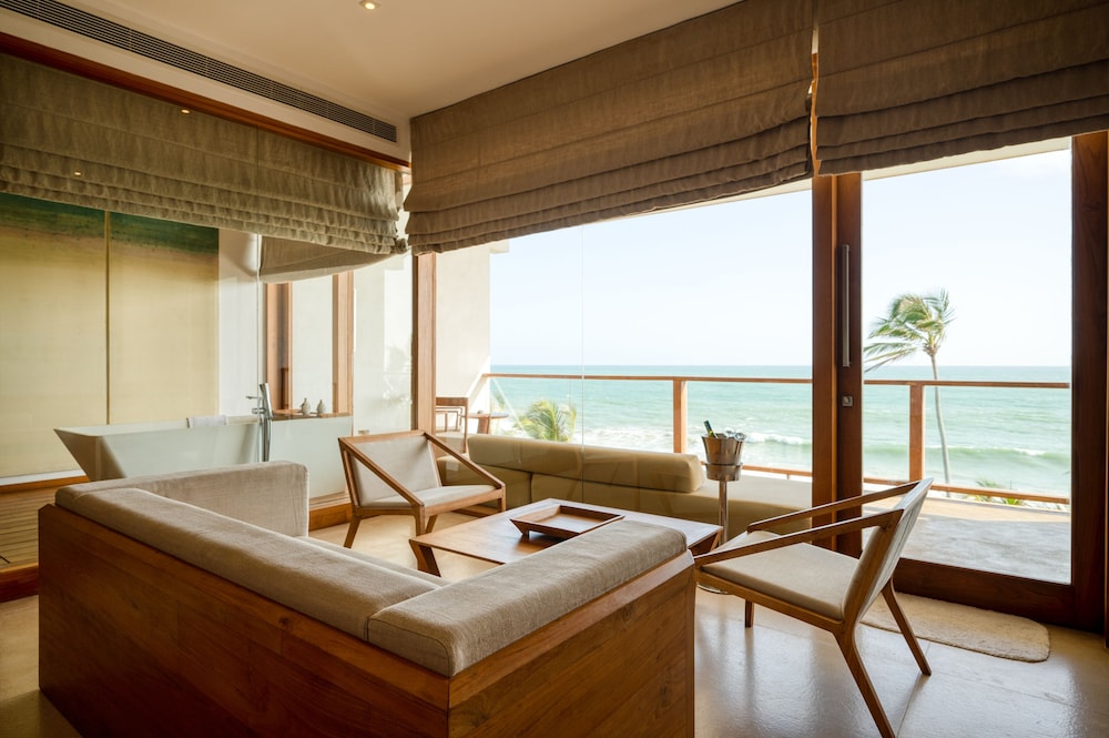 Riff Hikkaduwa — Hotel rooms in Hikkaduwa, Southern Province