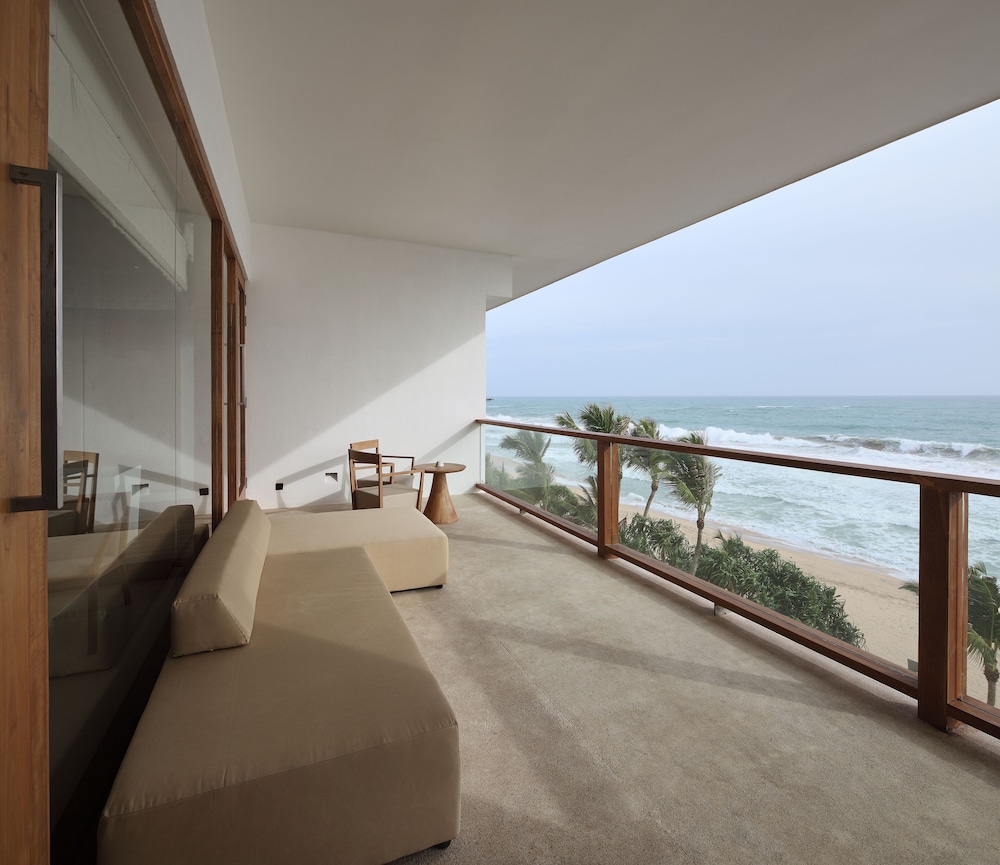 Riff Hikkaduwa — Hotel rooms in Hikkaduwa, Southern Province
