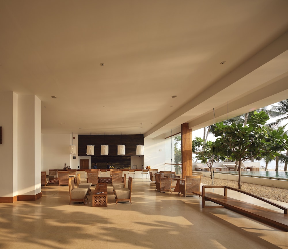 Riff Hikkaduwa — Restaurant & bars in Hikkaduwa, Southern Province