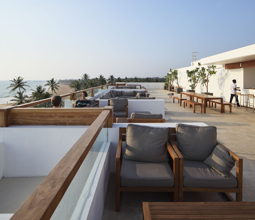 Riff Hikkaduwa — Restaurant & bars in Hikkaduwa, Southern Province