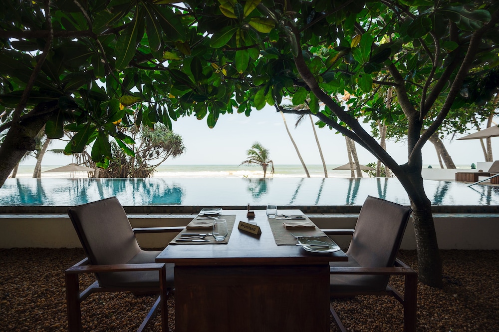 Riff Hikkaduwa — Restaurant & bars in Hikkaduwa, Southern Province