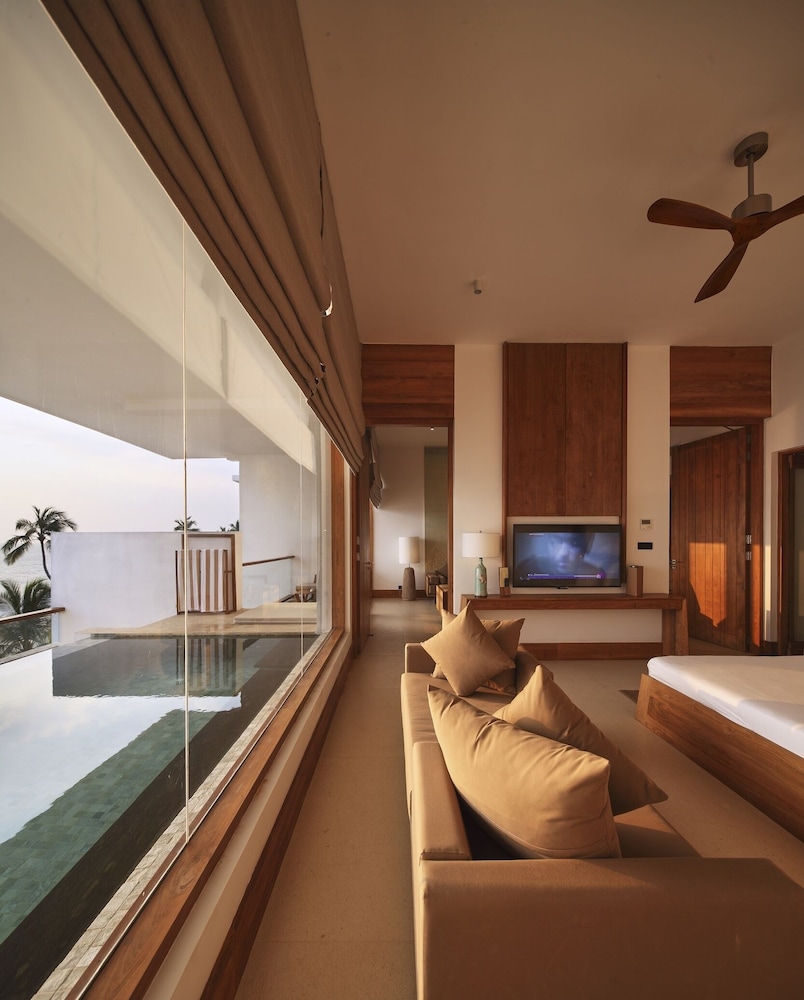 Riff Hikkaduwa — Hotel rooms in Hikkaduwa, Southern Province