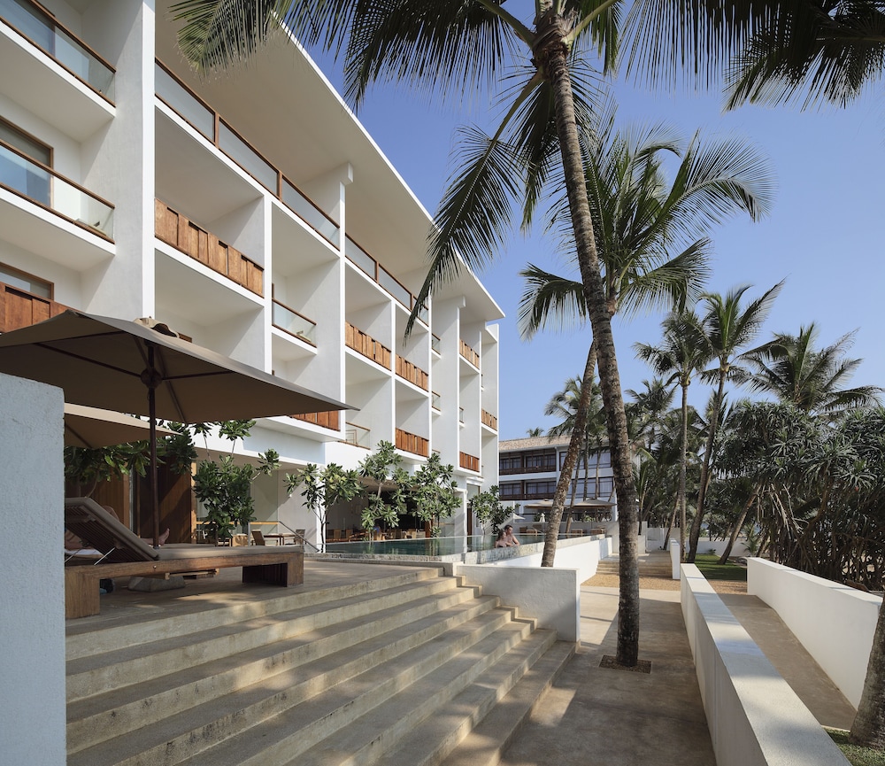 Riff Hikkaduwa — Hotel building in Hikkaduwa, Southern Province