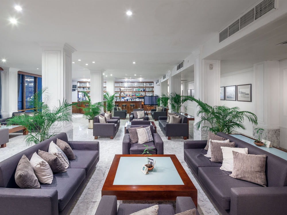 Mount Lavinia Hotel — Restaurant & bars in Dehiwala-Mount Lavinia, Western Province