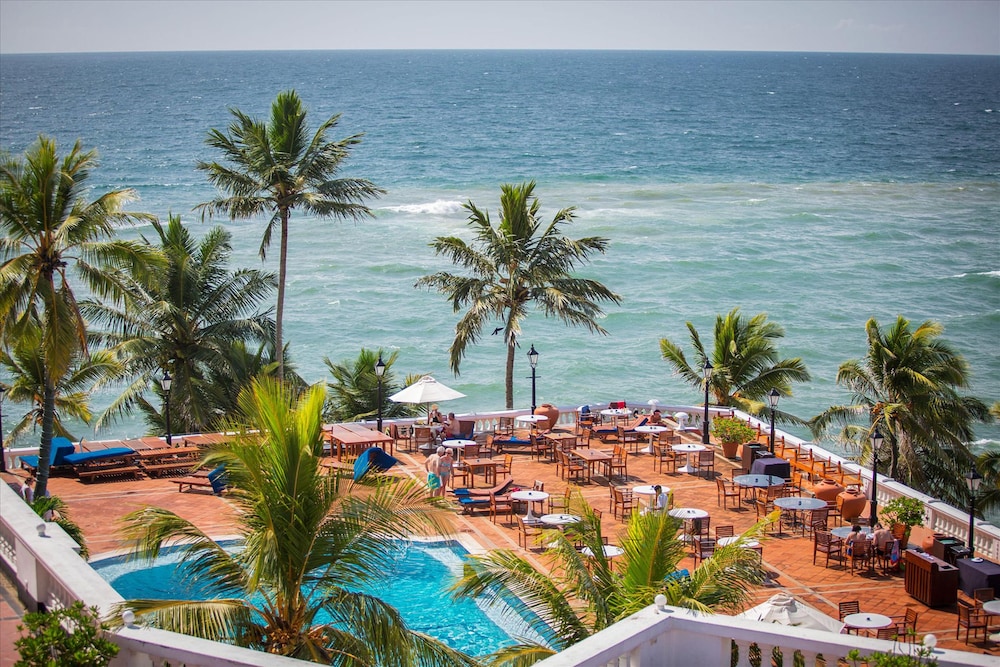 Mount Lavinia Hotel — Restaurant & bars in Dehiwala-Mount Lavinia, Western Province