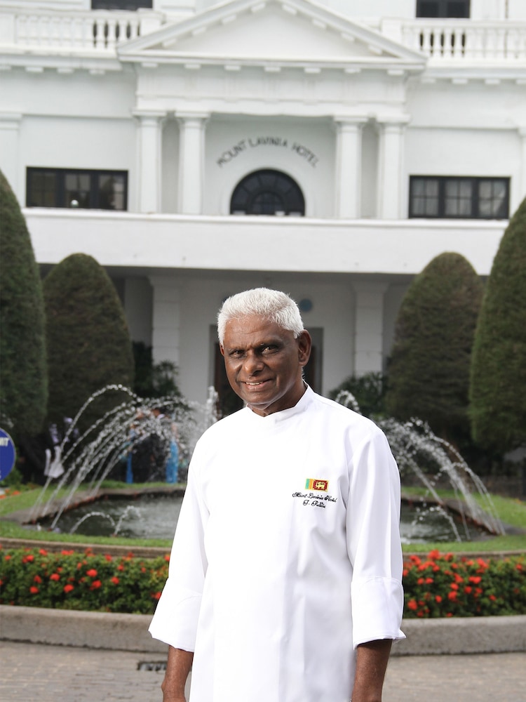 Mount Lavinia Hotel — Hotel building in Dehiwala-Mount Lavinia, Western Province