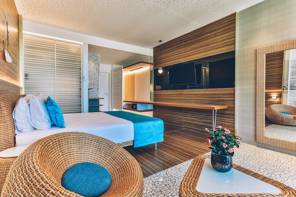 Carine Hotel Kumbor — Hotel rooms in Kumbor, Herceg Novi Municipality