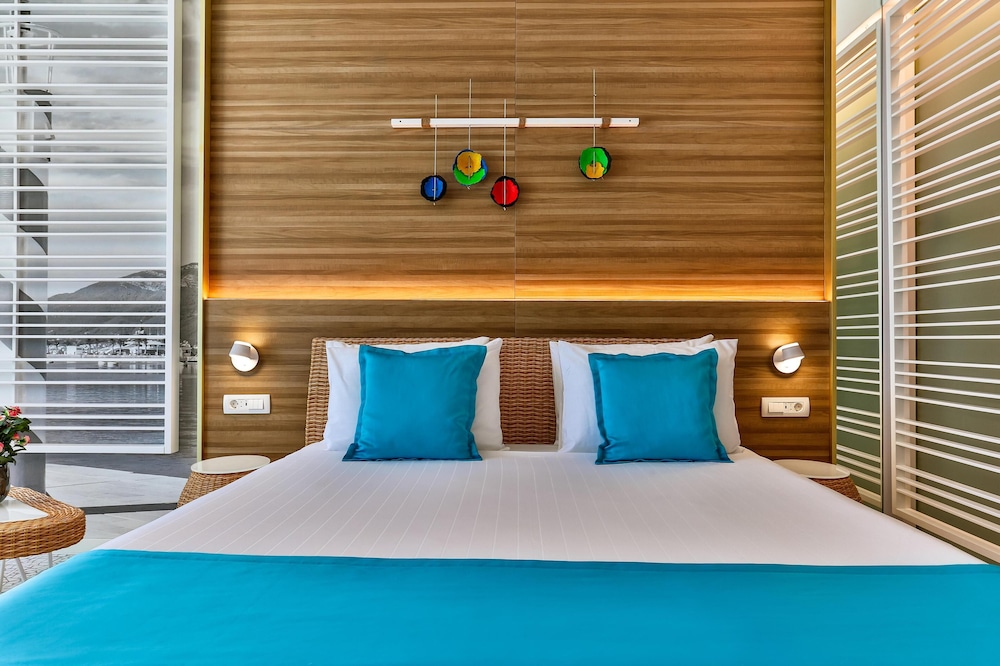 Carine Hotel Kumbor — Hotel rooms in Kumbor, Herceg Novi Municipality