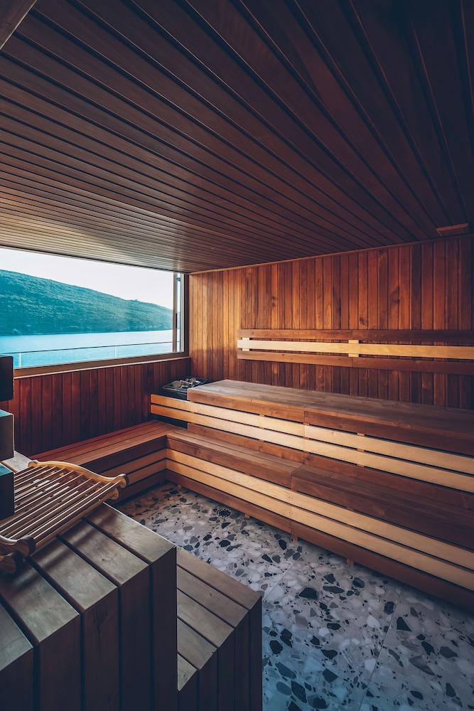 Carine Hotel Kumbor — Spa in Kumbor, Herceg Novi Municipality