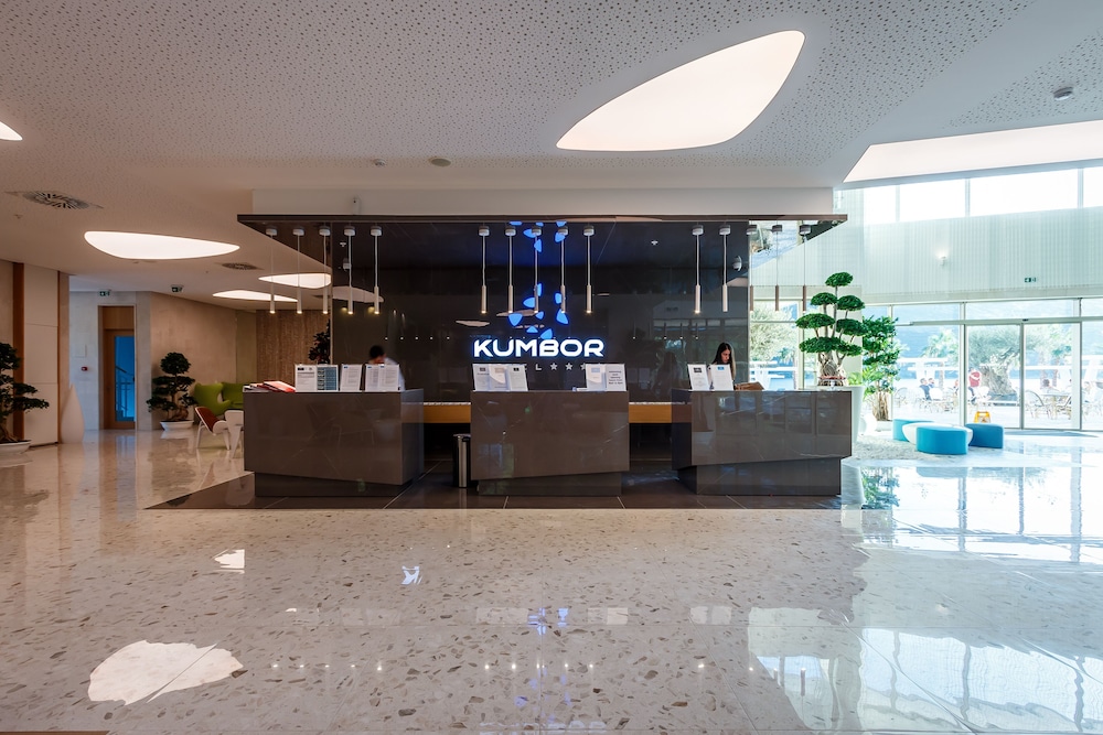 Carine Hotel Kumbor — Hotel building in Kumbor, Herceg Novi Municipality