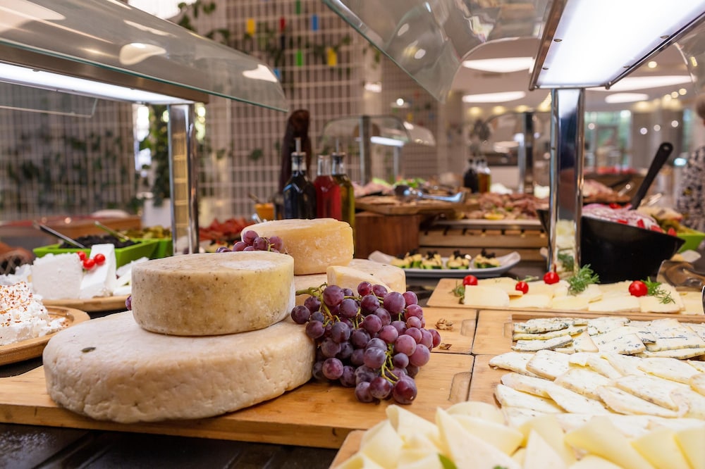 Carine Hotel Kumbor — Restaurant & bars in Kumbor, Herceg Novi Municipality