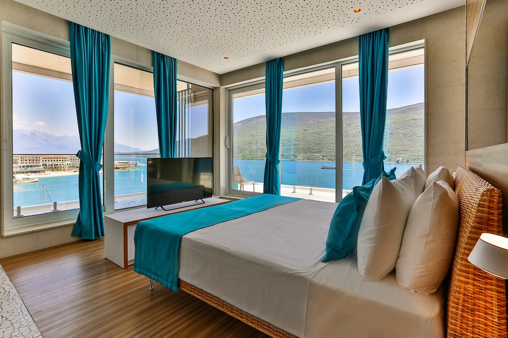 Carine Hotel Kumbor — Hotel rooms in Kumbor, Herceg Novi Municipality
