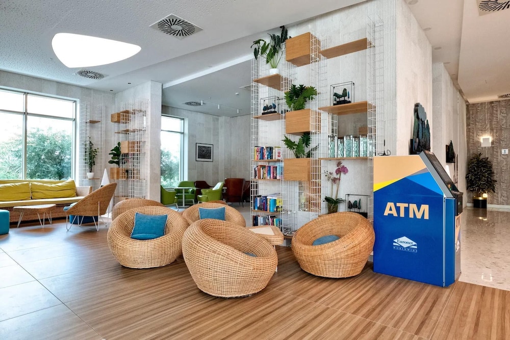 Carine Hotel Kumbor — Hotel building in Kumbor, Herceg Novi Municipality