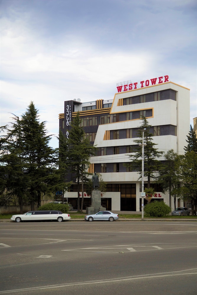 West Tower Hotel - zdjęcie 2
